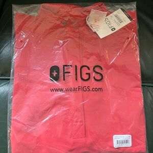 FIGS Rafaela Scrub Top. XS. Color CLY. Brand new with tags.